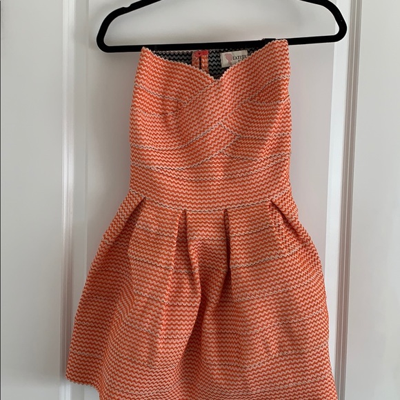 L’Atiste Party dress bandage style - Picture 2 of 3